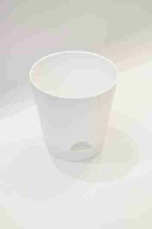 Watering plastic planter